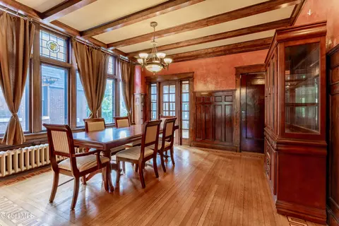 Dining - 6 Morris Ave, Schenectady, NY 12308 photo 4 of 4