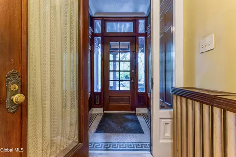 Entry Way - 6 Morris Ave, Schenectady, NY 12308 photo 1 of 6