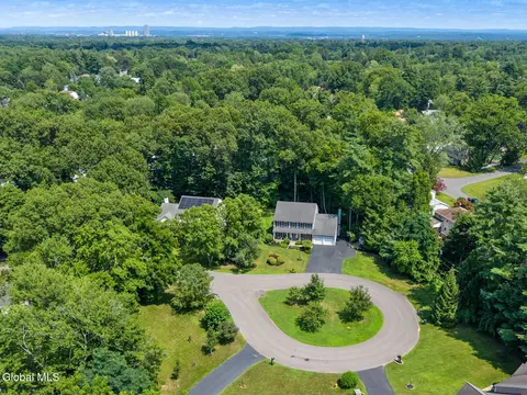 View/Area - 40 Willow Dr, Delmar, NY 12054 photo 1 of 2