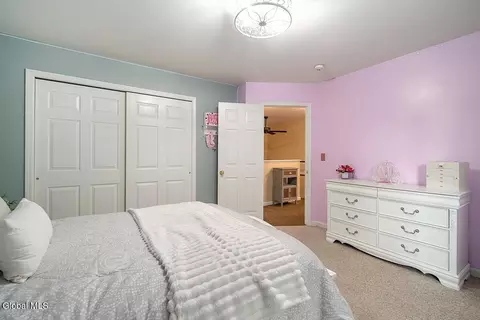 Bedroom - 40 Willow Dr, Delmar, NY 12054 photo 4 of 8