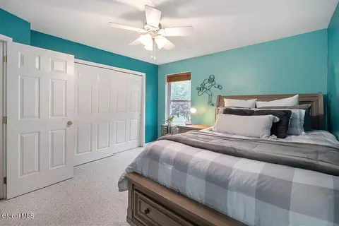 Bedroom - 40 Willow Dr, Delmar, NY 12054 photo 6 of 8