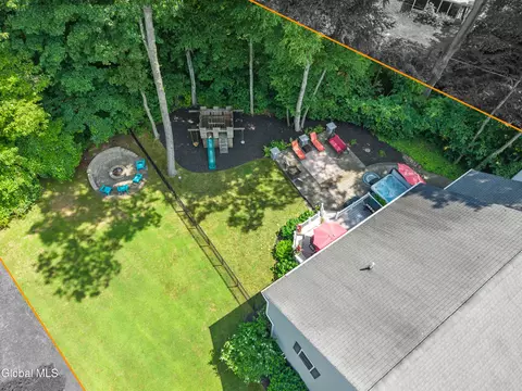 Exterior - 40 Willow Dr, Delmar, NY 12054 photo 8 of 9