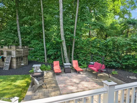 Exterior - 40 Willow Dr, Delmar, NY 12054 photo 7 of 9