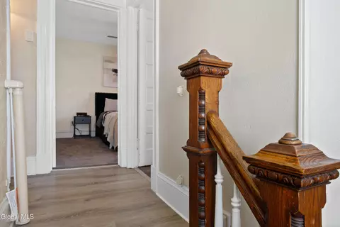 Entry Way - 1230 Chrisler Ave, Schenectady, NY 12303 photo 4 of 6