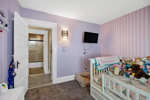 Bedroom - 1230 Chrisler Ave, Schenectady, NY 12303 photo 5 of 6