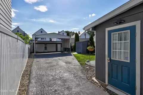 Exterior - 1230 Chrisler Ave, Schenectady, NY 12303 photo 6 of 8