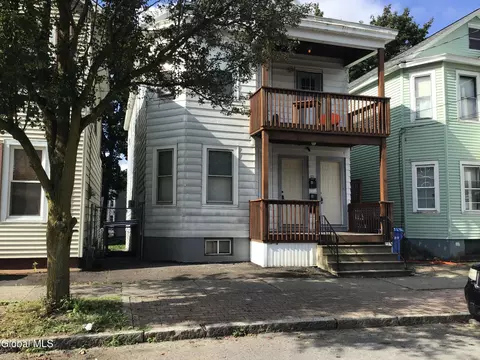 16 Benson St, Albany, NY 12206