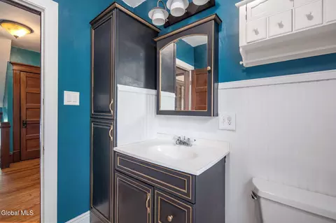 Bath - 132 Lark St, Cobleskill, NY 12043 photo 3 of 4