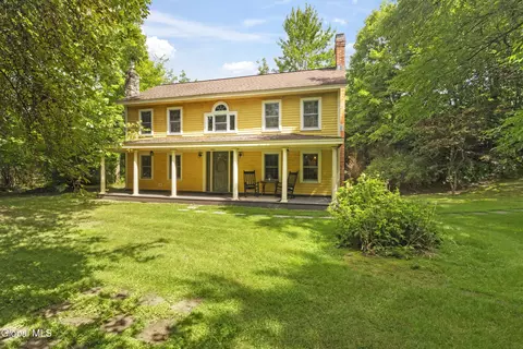 5 Link Rd, Ghent, NY 12075