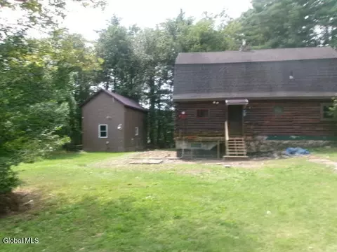 Exterior - 271 Hickey Rd, Hampton, NY 12837 photo 14 of 20