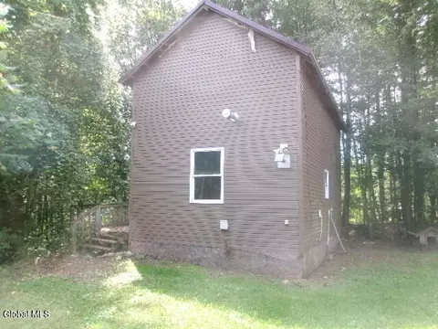 Exterior - 271 Hickey Rd, Hampton, NY 12837 photo 17 of 20