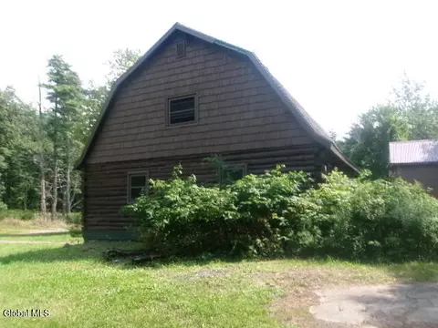 Exterior - 271 Hickey Rd, Hampton, NY 12837 photo 5 of 20