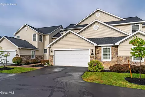 9 Davis Ct, Albany, NY 12208