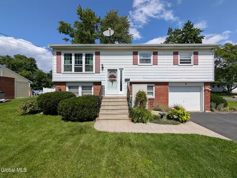18 California Ave, Rensselaer, NY 12144