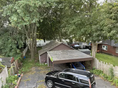 Exterior - 1928 Broad St, Schenectady, NY 12306 photo 1 of 5