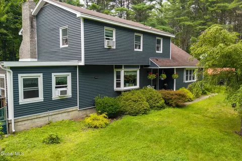 71 Hyland Dr, Lake Luzerne, NY 12846
