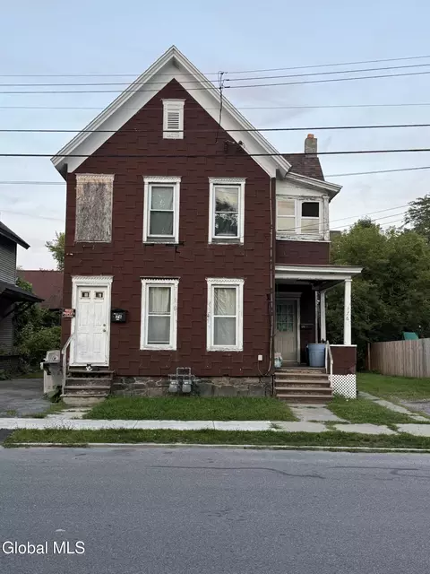 176 N Arlington Ave, Gloversville, NY 12078