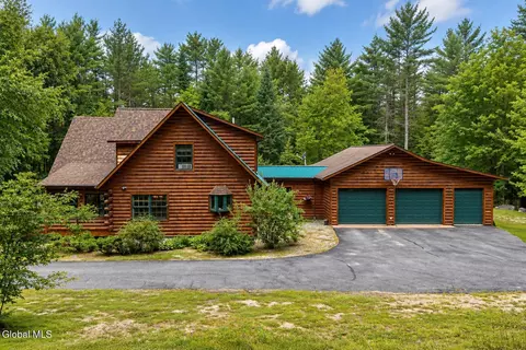 330 Stone Bridge Rd, Pottersville, NY 12860