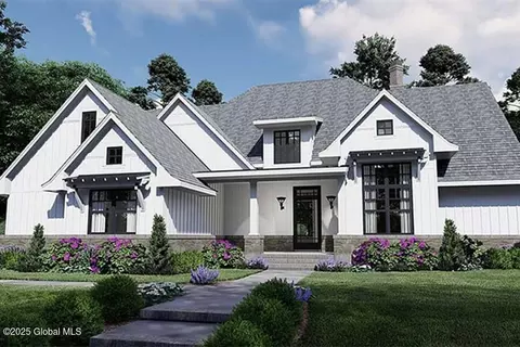 37 Catalina Dr, Ballston Spa, NY 12020