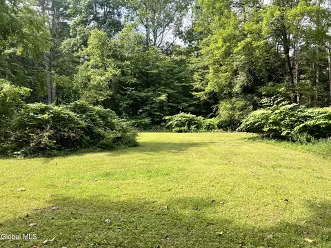 03 Faber Rd, Galway, NY 12025