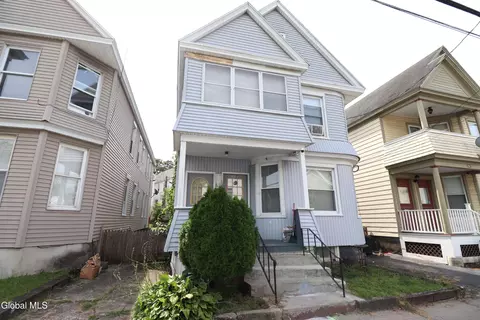 242 Park Pl, Schenectady, NY 12305