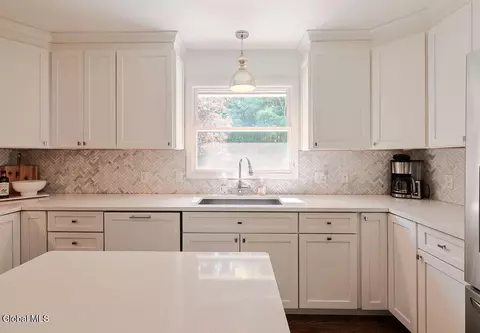 Kitchen - 222 Marshall Ave, Schenectady, NY 12304 photo 7 of 8