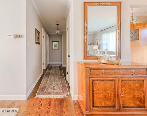 Entry Way - 222 Marshall Ave, Schenectady, NY 12304 photo 2 of 5