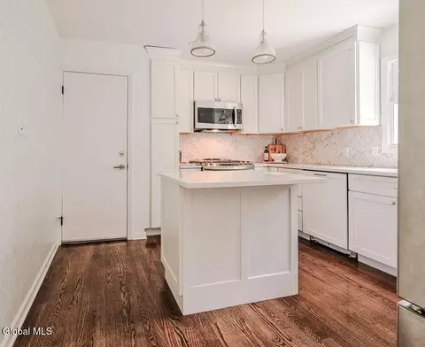 Kitchen - 222 Marshall Ave, Schenectady, NY 12304 photo 1 of 8