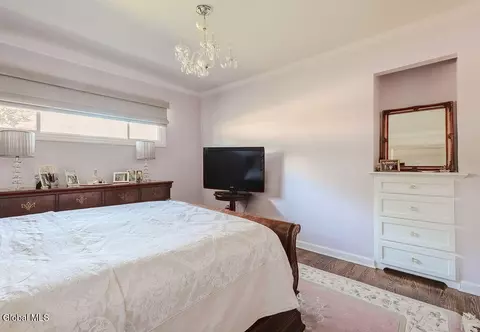 Bedroom - 222 Marshall Ave, Schenectady, NY 12304 photo 4 of 8