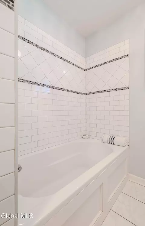 Bath - 222 Marshall Ave, Schenectady, NY 12304 photo 3 of 7