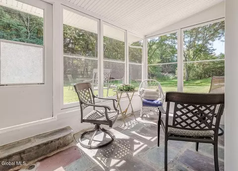 Exterior - 222 Marshall Ave, Schenectady, NY 12304 photo 7 of 7