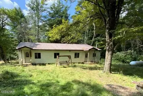 642 Hillsboro Rd, Camden, NY 13316