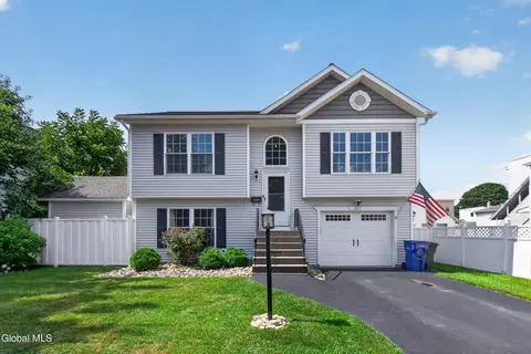 2513 Callahan Ave, Watervliet, NY 12189