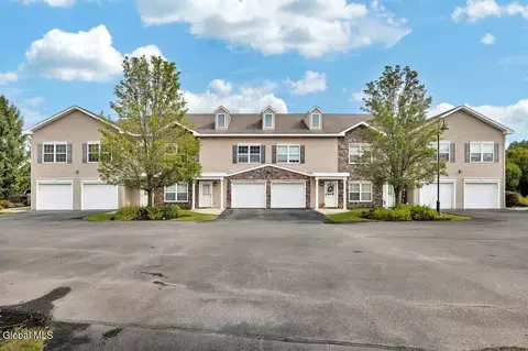 103 Worthington Ter, Wynantskill, NY 12198