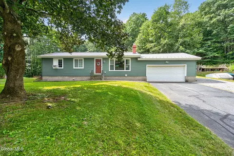 441 Johnson Ave Ext, Gloversville, NY 12078