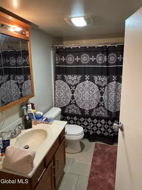 Bath - 4 River St, Schenectady, NY 12305 photo 1 of 1