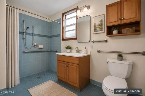 Bath - 1207 Cullen Ave, Schenectady, NY 12309 photo 1 of 2