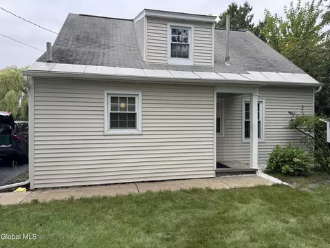 Exterior - 1300 Mcclellan St, Schenectady, NY 12309 photo 4 of 4