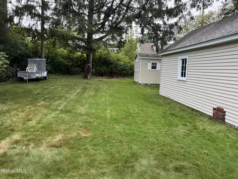 Exterior - 1300 Mcclellan St, Schenectady, NY 12309 photo 3 of 4