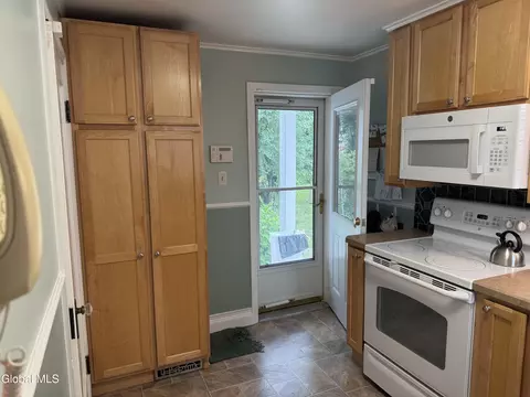 Kitchen - 1300 Mcclellan St, Schenectady, NY 12309 photo 2 of 3