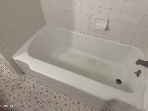 Bath - 1300 Mcclellan St, Schenectady, NY 12309 photo 1 of 2