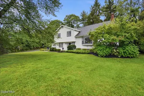 Exterior - 7 Eberle Rd, Latham, NY 12110 photo 2 of 10
