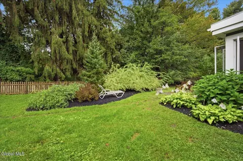 Exterior - 7 Eberle Rd, Latham, NY 12110 photo 6 of 10