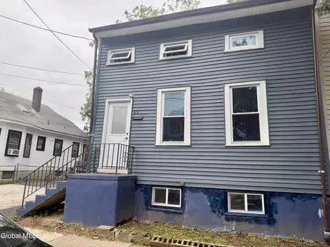 19 Regent St, Albany, NY 12202