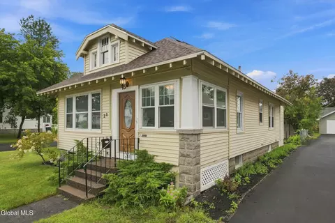 20 Cromer Ave, Schenectady, NY 12304
