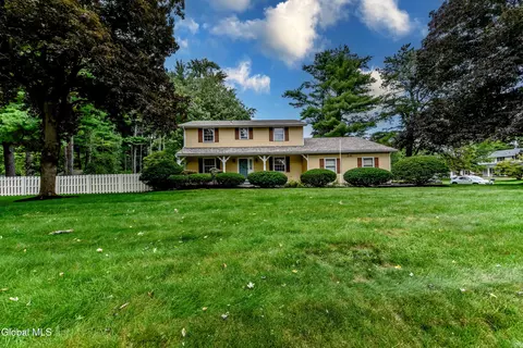 7 Southcrest Dr, Clifton Park, NY 12065