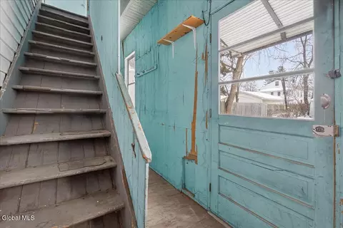 Entry Way - 103 Porter St, Schenectady, NY 12308 photo 3 of 3