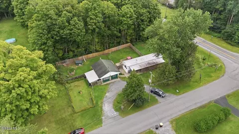 400 Crooks Grove Rd, Ballston Spa, NY 12020