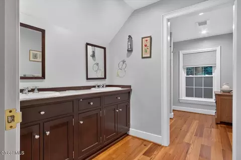 Bath - 45 Tabor Rd, Halfmoon, NY 12118 photo 6 of 8