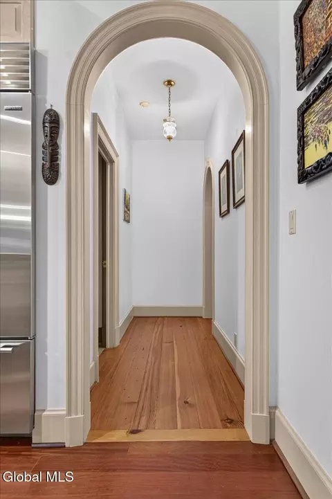 Entry Way - 45 Tabor Rd, Halfmoon, NY 12118 photo 5 of 9